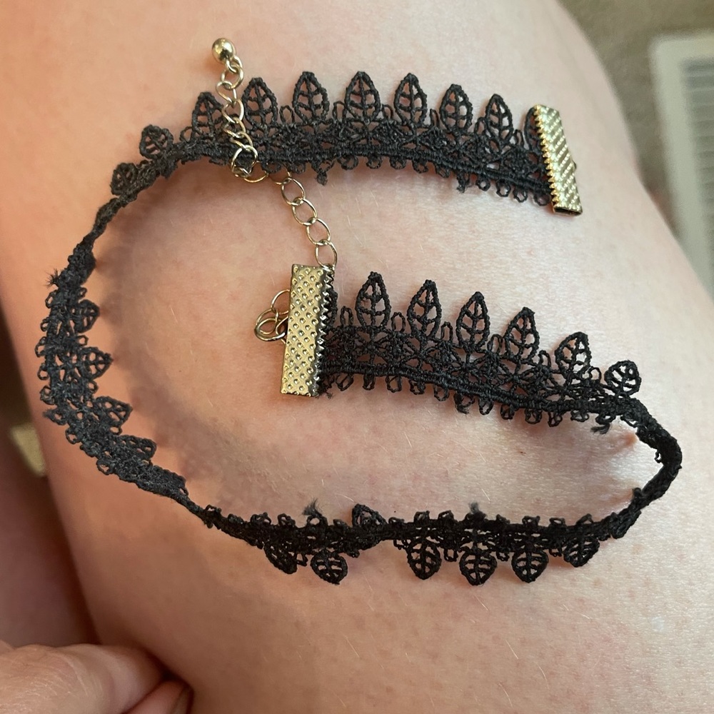 Gorgeous Black Threaded Choker - image 4